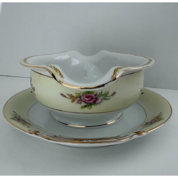 Vintage Maruichi MRU2 Pink Floral Gravy Boat w Attached Underplate, Post WII - Picture 2 of 11